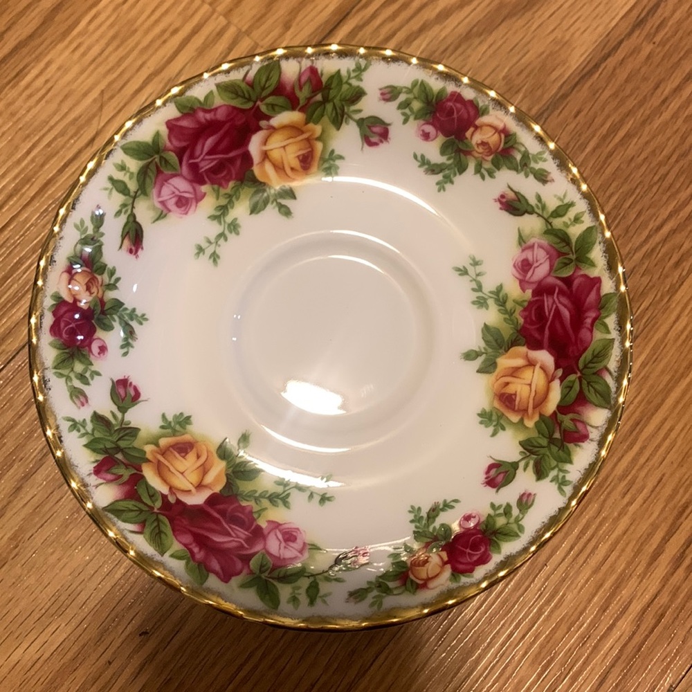 Royal Albert 6 saucer plates